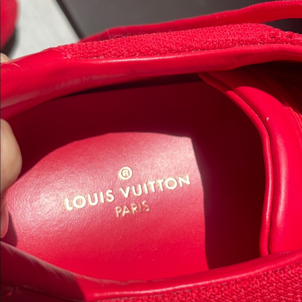 Louis Vuitton Run Away - Picture 7 of 8
